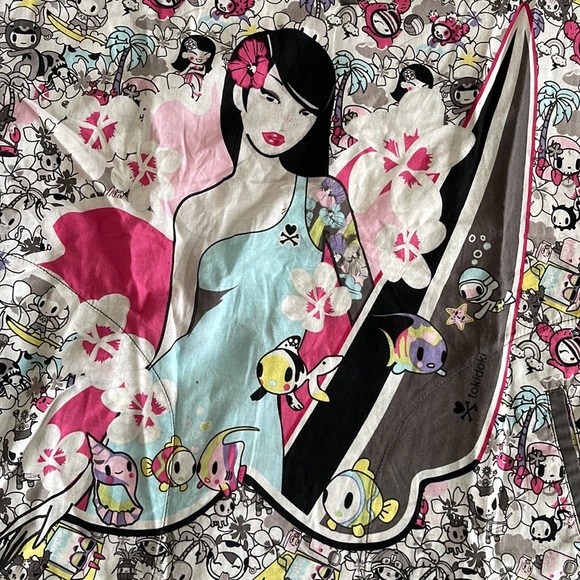 💰3 items for $25 🏷 Tokidoki by Koi Surfer multi print Kiki Scrub Top sz S - Picture 4 of 16